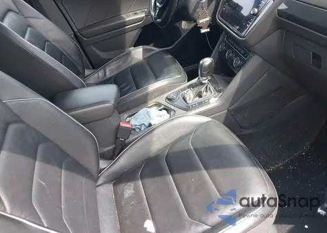 2019 Volkswagen Tiguan 2.0T Sel Premium/2.0T Sel Premium R-Line из США, поврежденный, VIN 3VV4B7AXXKM021780